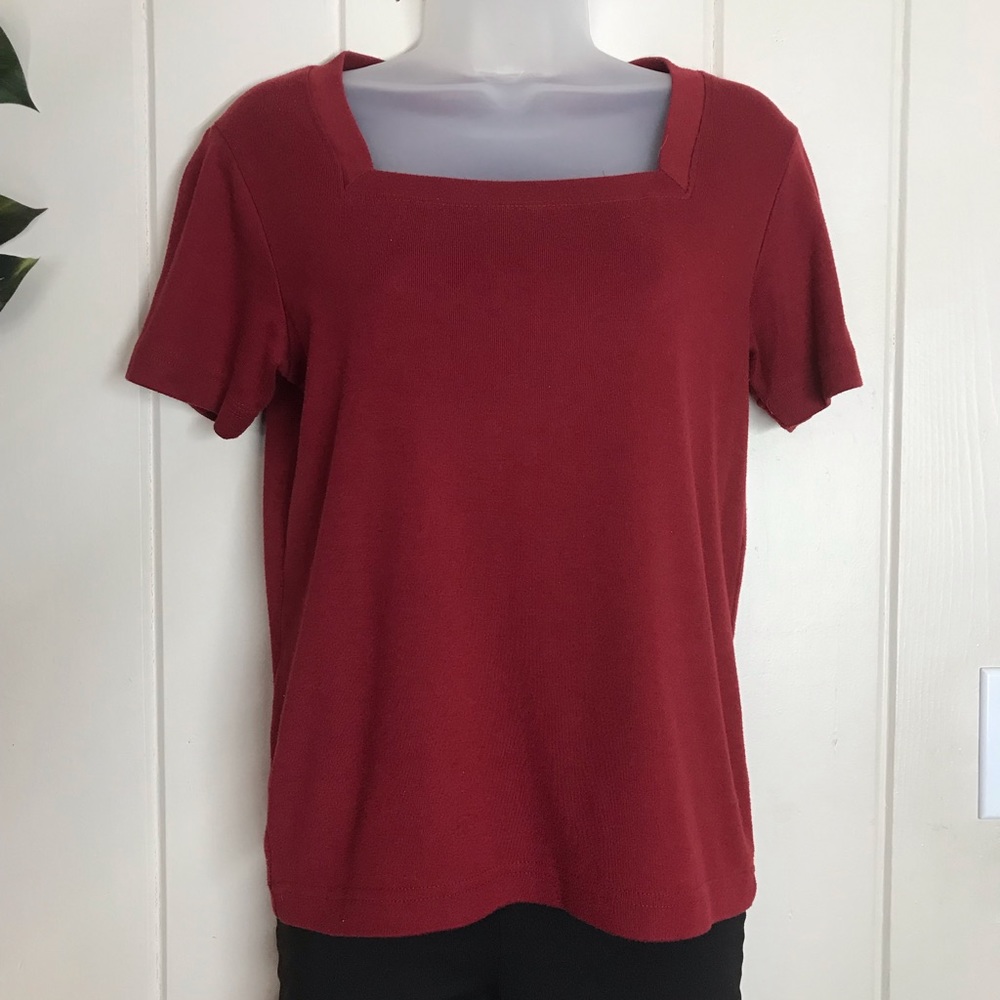 Cato Brand Fiorlini International Plum Color SS Blouse
Size Small 4 - 6